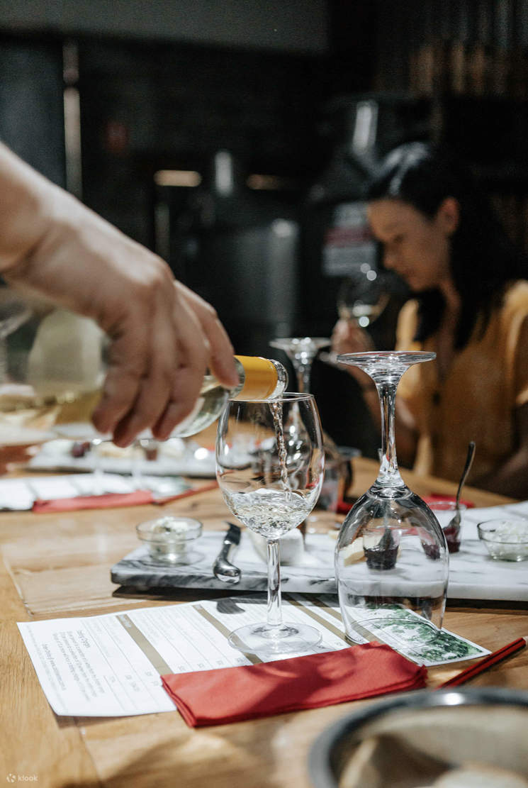 calais Estate Wine tasting hunter valley