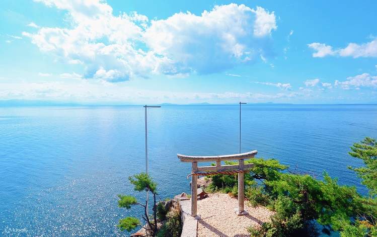 竹生島、琵琶湖和黑壁廣場參加大阪巴士一日遊 - Klook香港