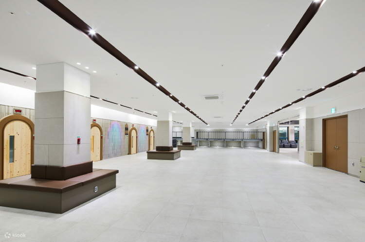 作為一家新開業的分店，您可以體驗到乾淨舒適的設施。