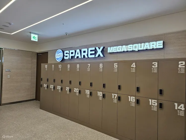 东庙SPAREX是一个融合了韩国传统汗蒸房和现代设计元素的地方，位于钟路中心，东庙站前。