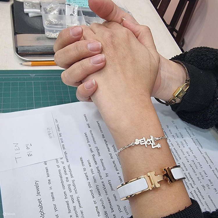 • Ikuti lokakarya ini dan buat kenangan berharga di Seoul bersama keluarga atau teman-teman Anda.