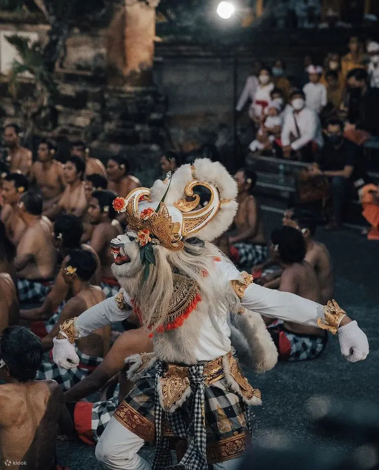 Kecak 和火舞巴厘岛的哈努曼角色
