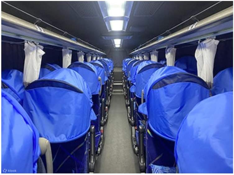 Bus akan ditetapkan secara acak dan dapat bervariasi.