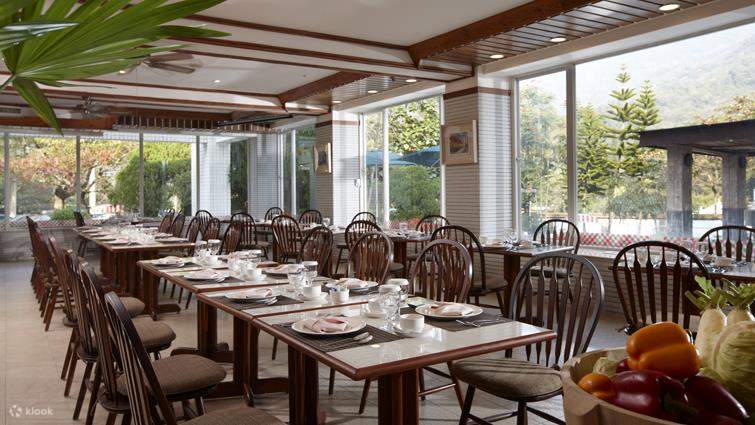 Boat Song Restaurant