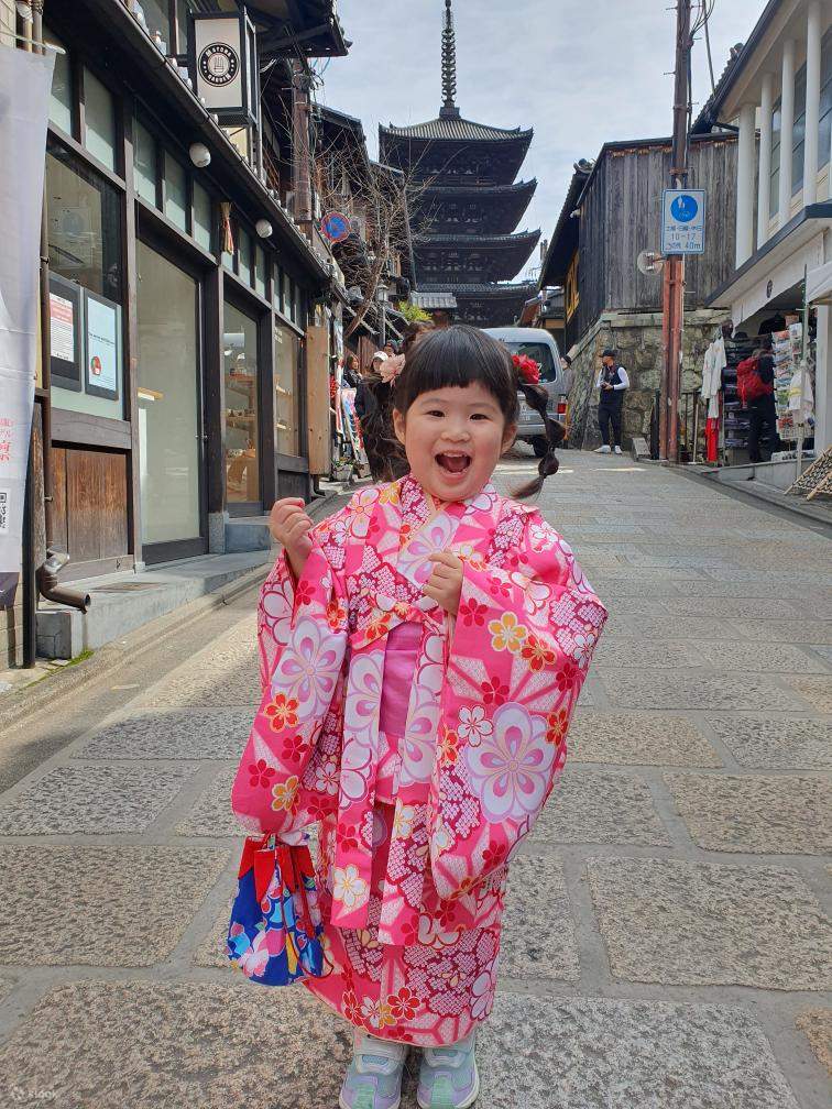 和服租赁体验（京都／爱和服 伏见稻荷店提供）