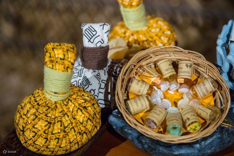 น้ำมันหอมระเหย