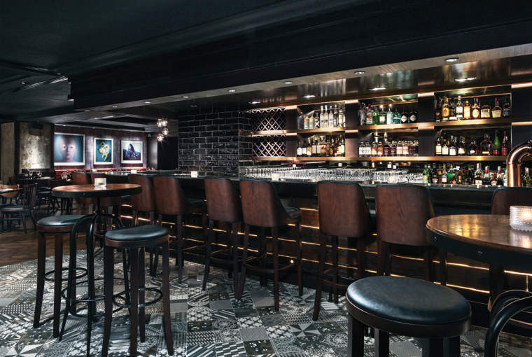 Interior of Bostonian Seafood & Grill