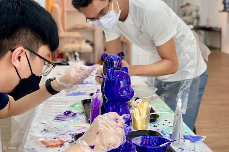 Bekerja membuat bear brick