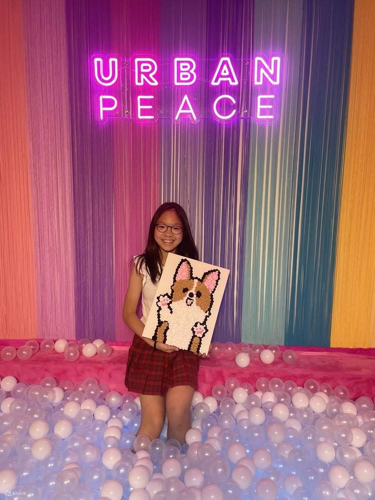 URBANPEACE - Lukisan Pom Pom｜Cermin Pom Pom｜Kwun Tong