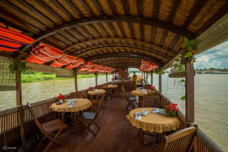 湄公河公主号游轮用餐