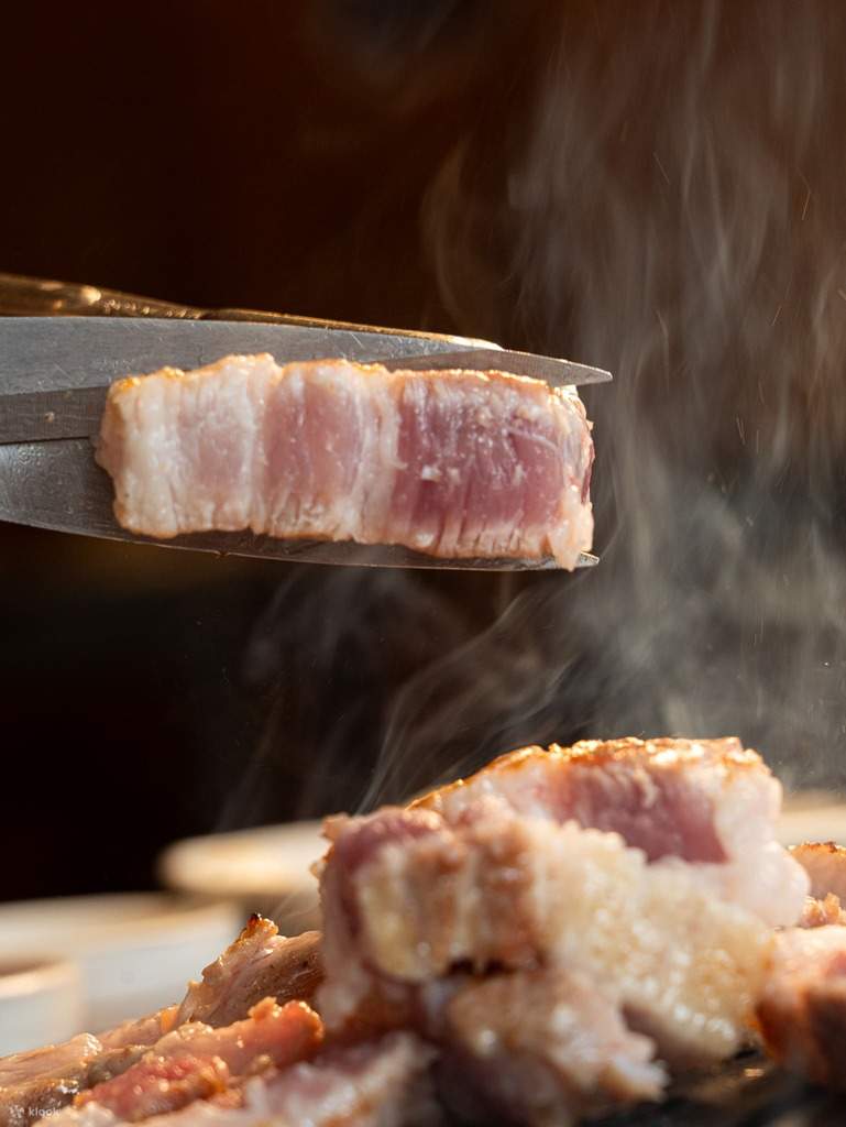 Pengalaman BBQ Korea & Hanwoo Dry-Aged Gourmet dengan Koki