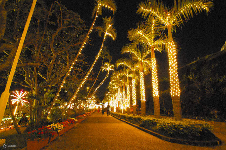 Tiket Fantasi Natal Okinawa Zoo & Museum