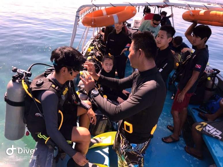 Discover Open Water Diver Courses in Kota Kinabalu with a PADI Dive