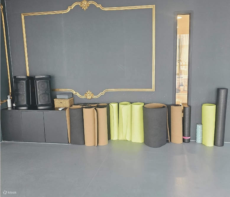 마음에 드는 자리를 골라 앉을 수 있도록 깔끔하게 정돈된 좌석이 준비되어 있습니다.