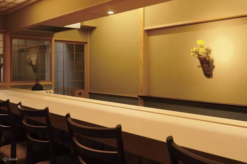 interior of Gion Suetomo in Higashiyama 