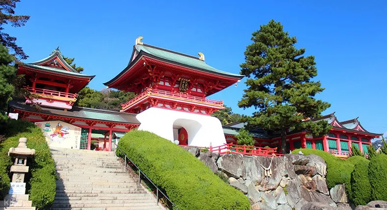 山口角島大橋 & 唐戶市場 & 元乃隅稻成神社一日遊(福岡出發)