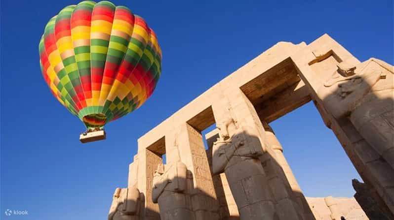 Paseo de lujo en globo aerostático en Luxor con traslados incluidos