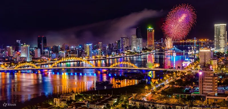 岘港的龙桥