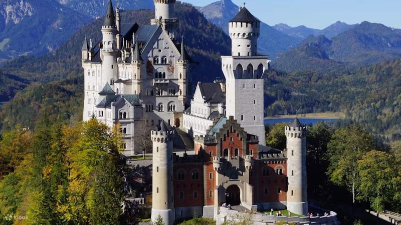 ノイシュヴァンシュタイン城 日帰りツアー（シュヴァンガウ