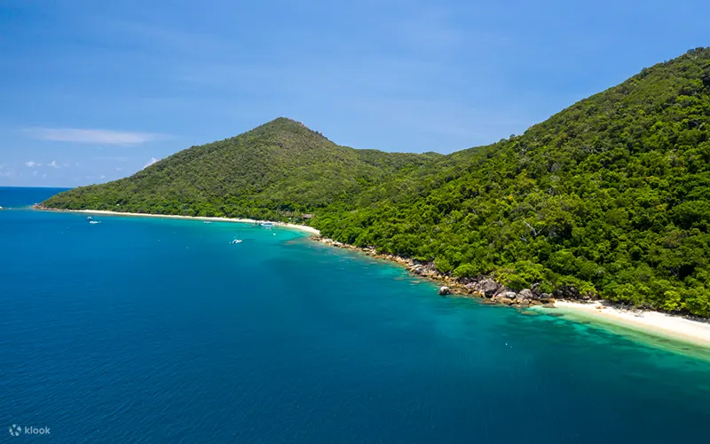Fitzroy Island Day Tour
