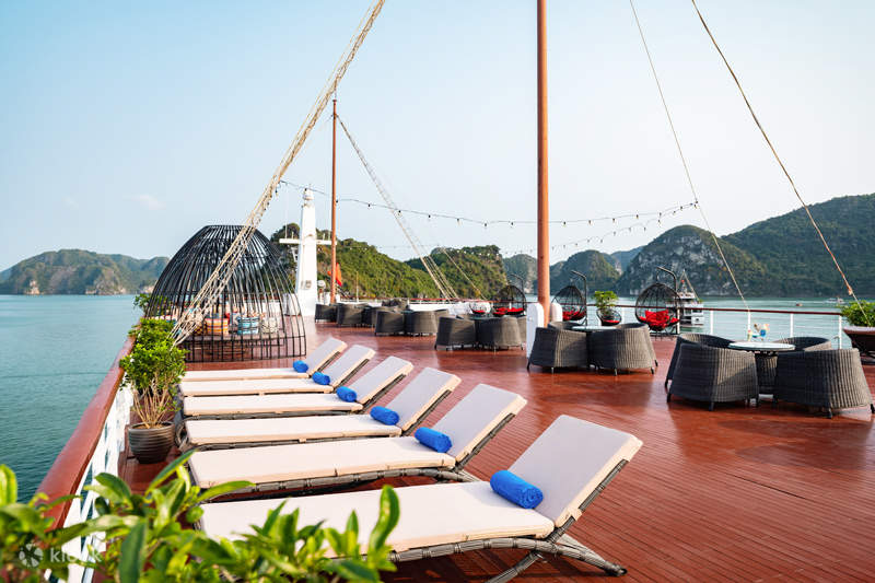 2D1N Lan Ha Bay by 5 Stars Aqua of the Seas Cruise Luxury Cruise, Vietnam -  Klook India