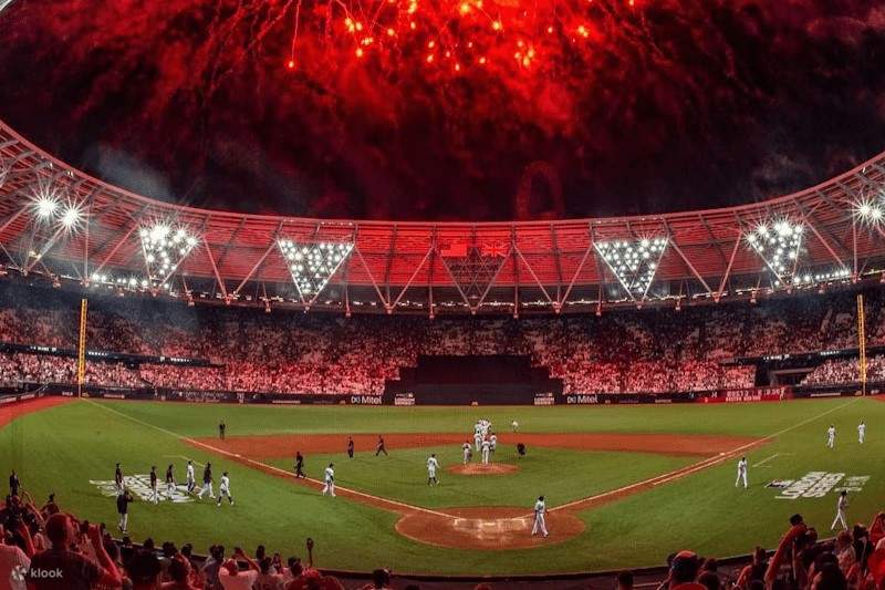 London Stadium Join In 75 Minutes Landmark Tour Klook United Kingdom