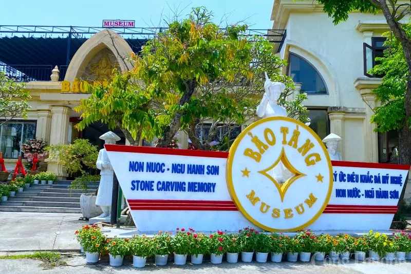 到柜台办理兑换门票