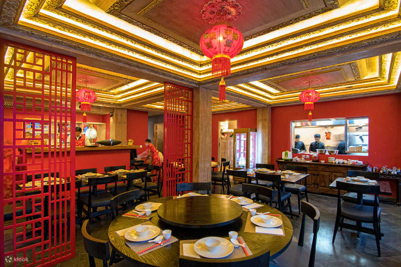 Makan Malam di Golden Monkey Chinese Restaurant Ubud Klook Indonesia