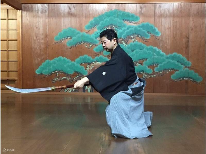 【Fukuoka・Ciudad de Fukuoka】 Experimente el Noh: un arte teatral tradicional de 650 años de antigüedad