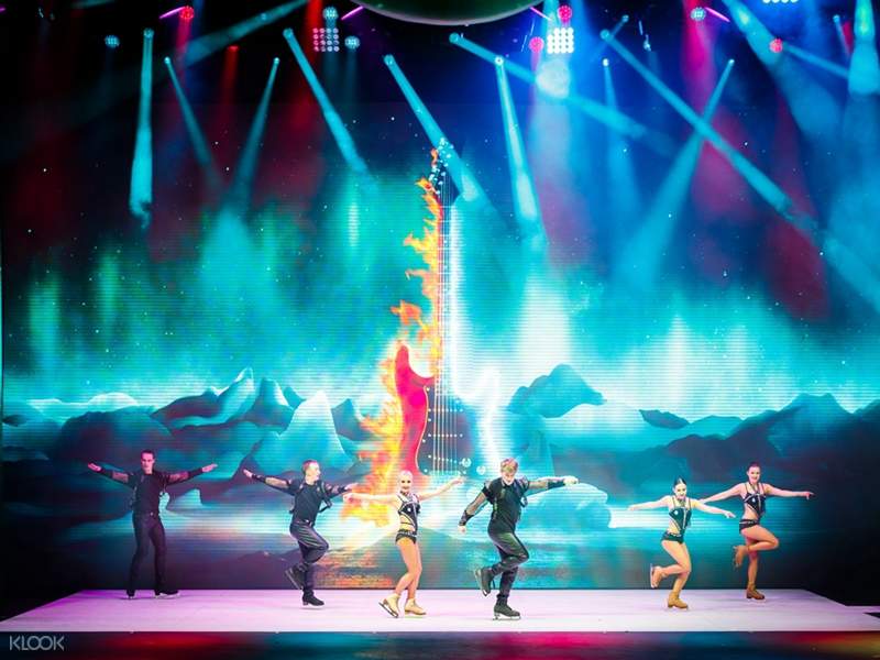 La Parisienne Cabaret Francais Show Tickets in Macau