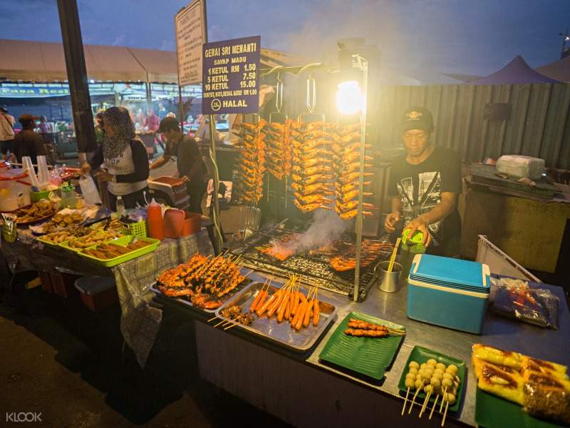 Kota Kinabalu City Night Tour with Seafood Dinner