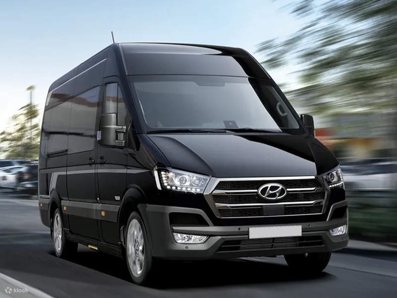 Mini-Bus (12 Pers.) Charter-Service in Seoul (Japanischsprachiger Fahrer mit lizenziertem Reiseführer)