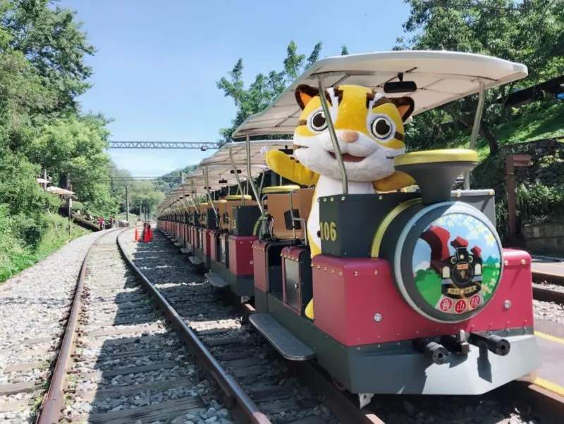 Bicicleta ferroviaria de la antigua línea de montaña
