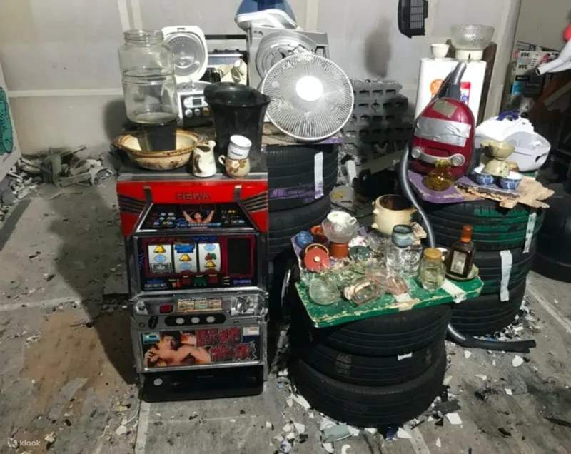 Pengalaman Menghancurkan Barang