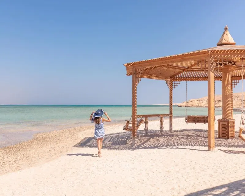 红海：橙湾岛和浮潜巡游（含午餐）
