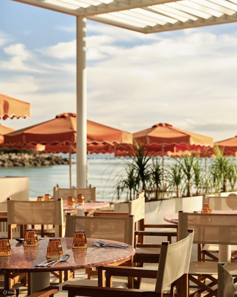 Câu lạc bộ bãi biển Tanjong ở Singapore