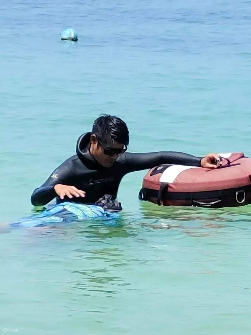 無限の可能性を秘めたPADI上級フリーダイバーコースで、あなたの潜在能力と水中の驚異を発見しましょう。