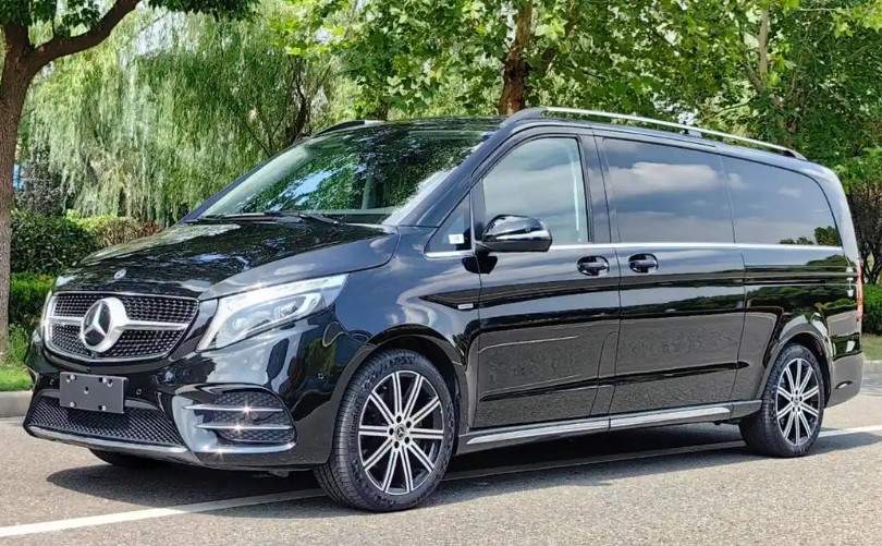 Tur Sehari Penuh dengan Mobil Carter di Sanya