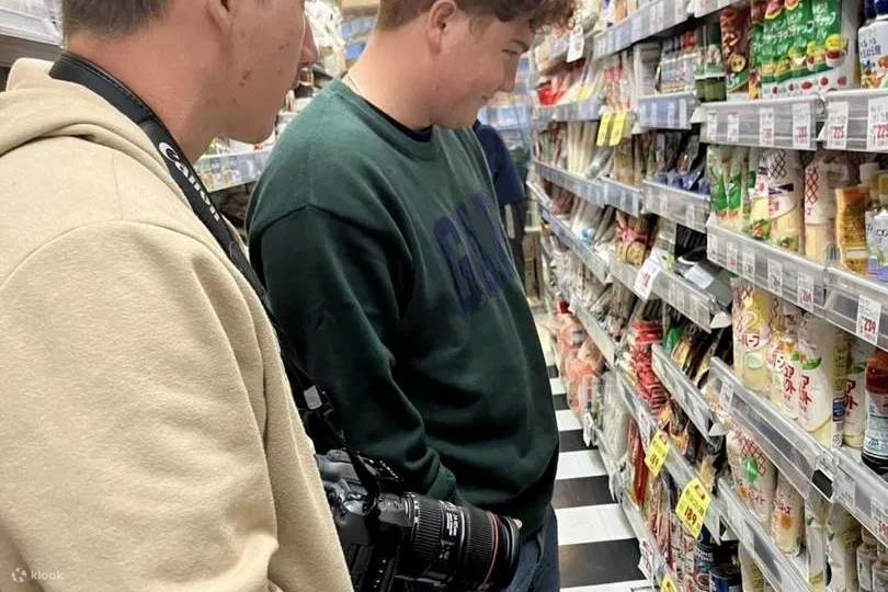 เรียนทำอาหารแบบโฮมเมด: ซูชิโรล ทามาโกะยากิ และทัวร์ตลาดในโตเกียว