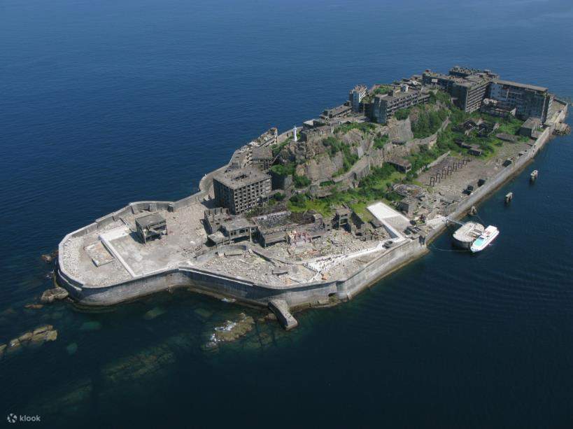 It resembles a warship in shape, hence the name Battleship Island.