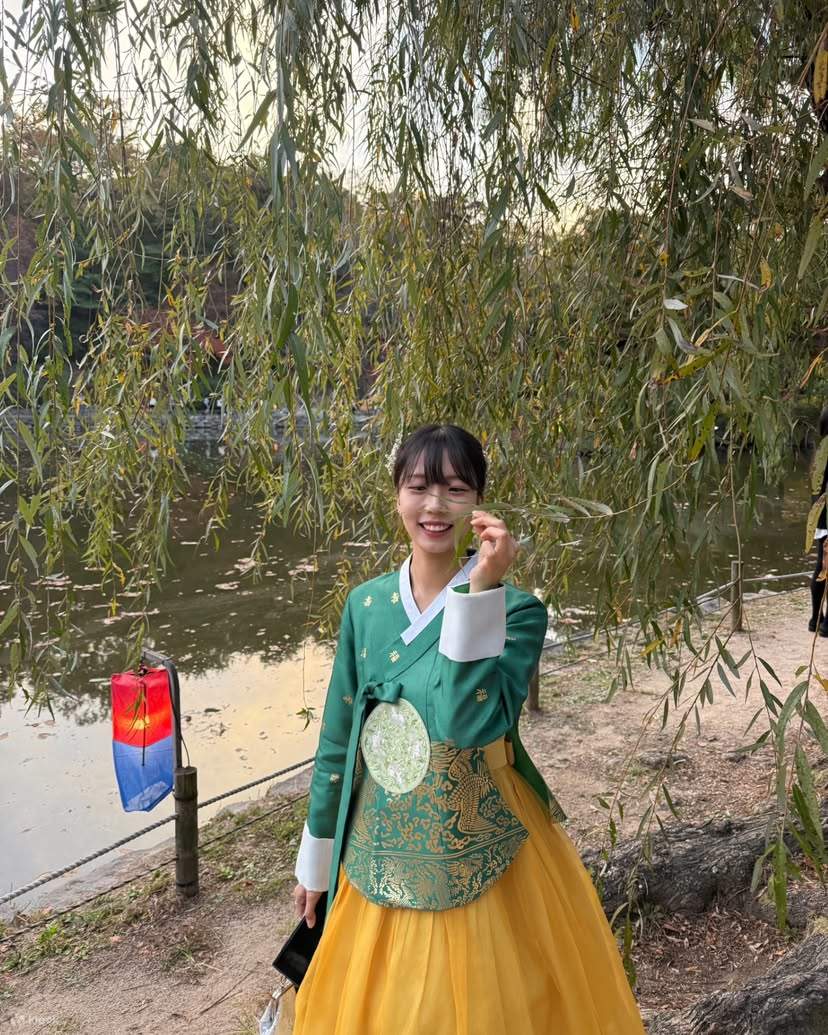 Byulgungteo Hanbok Experience Gyeongbokgung Branch
