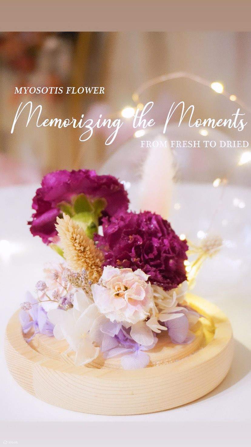 Studio ini akan menyediakan lebih dari 50 jenis bahan bunga untuk digunakan