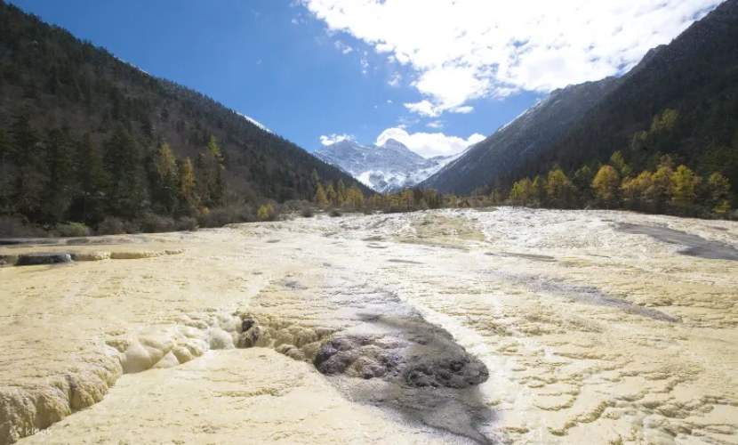 3-Day Round Trip Bullet Train Group Tour to Jiuzhai Valley and ...