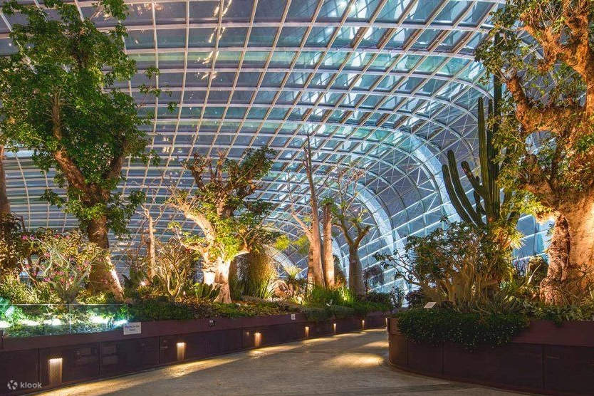Gardens by the store bay restaurant