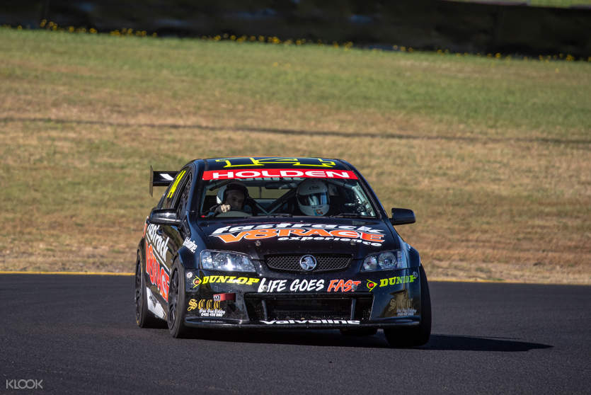 v8 race car experience