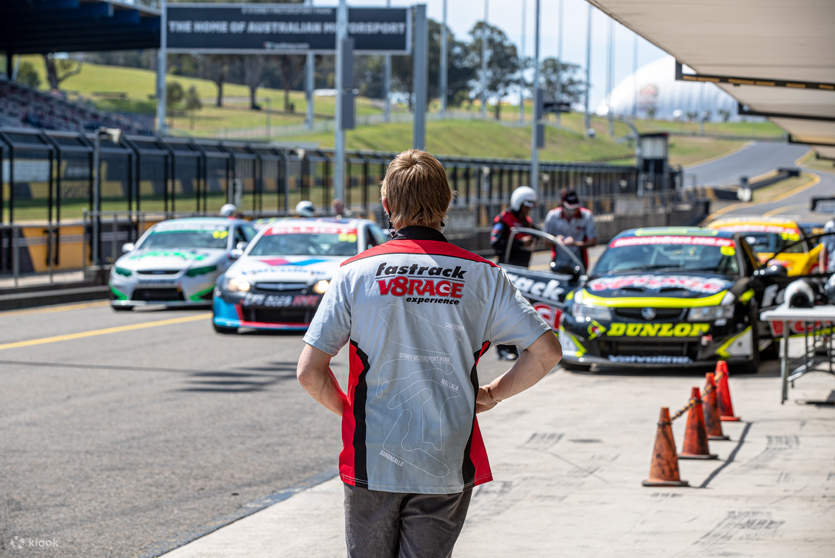 v8 race car experience