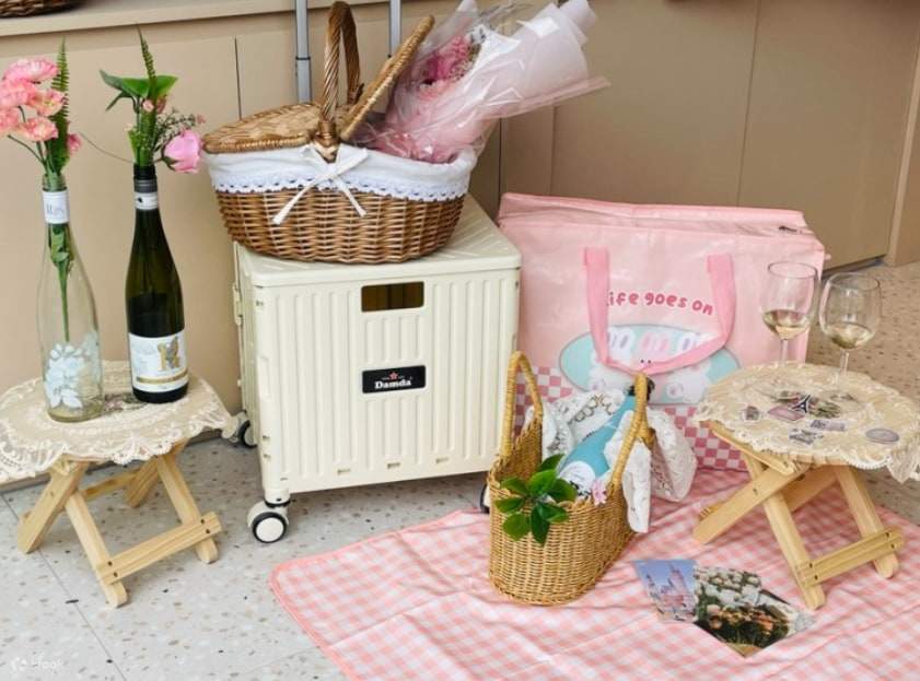 Picnic Equipment Rental Service at Han River in Seoul (Mangwon) Klook United States