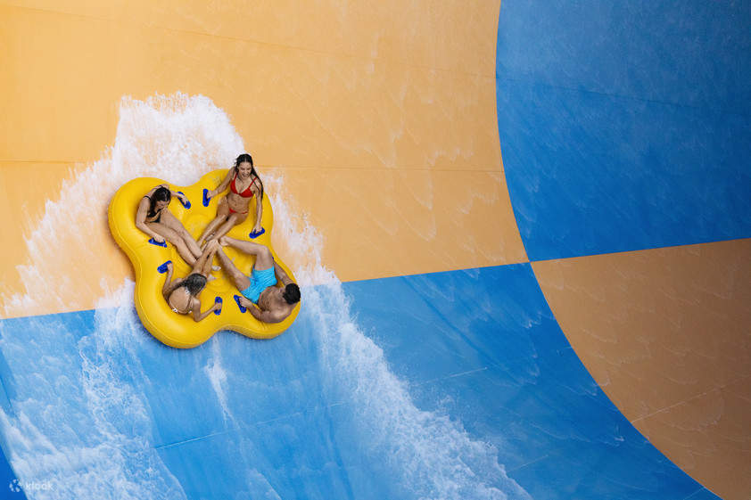 เว็ท เอ็น ไวลด์ ทอร์นาโด (Wet'n'Wild Tornado)