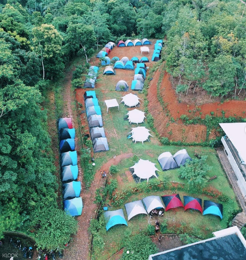 Camping di Sukabumi oleh Bravo Adventure atau Arus Liar