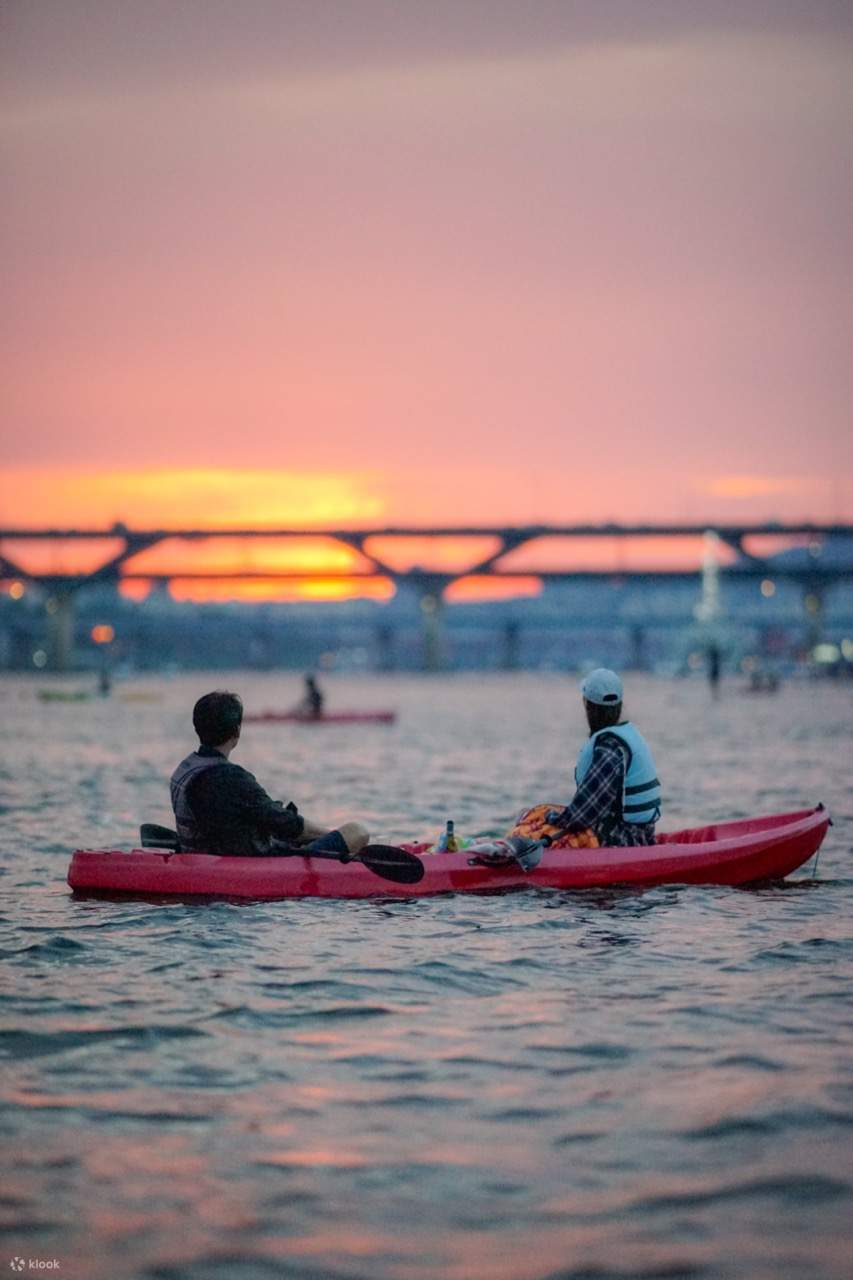 Aventura en kayak y paddleboard en el río Han en Seúl